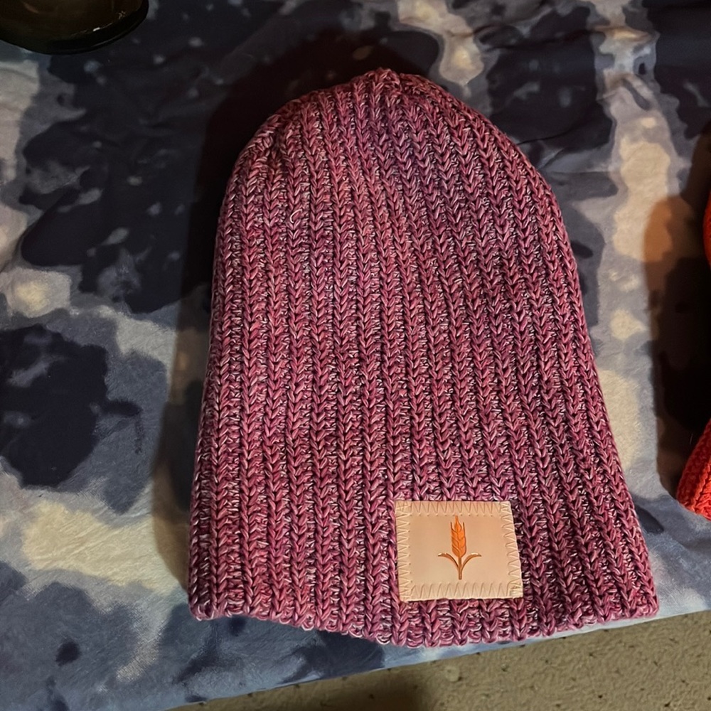 Love your Melon beanie.